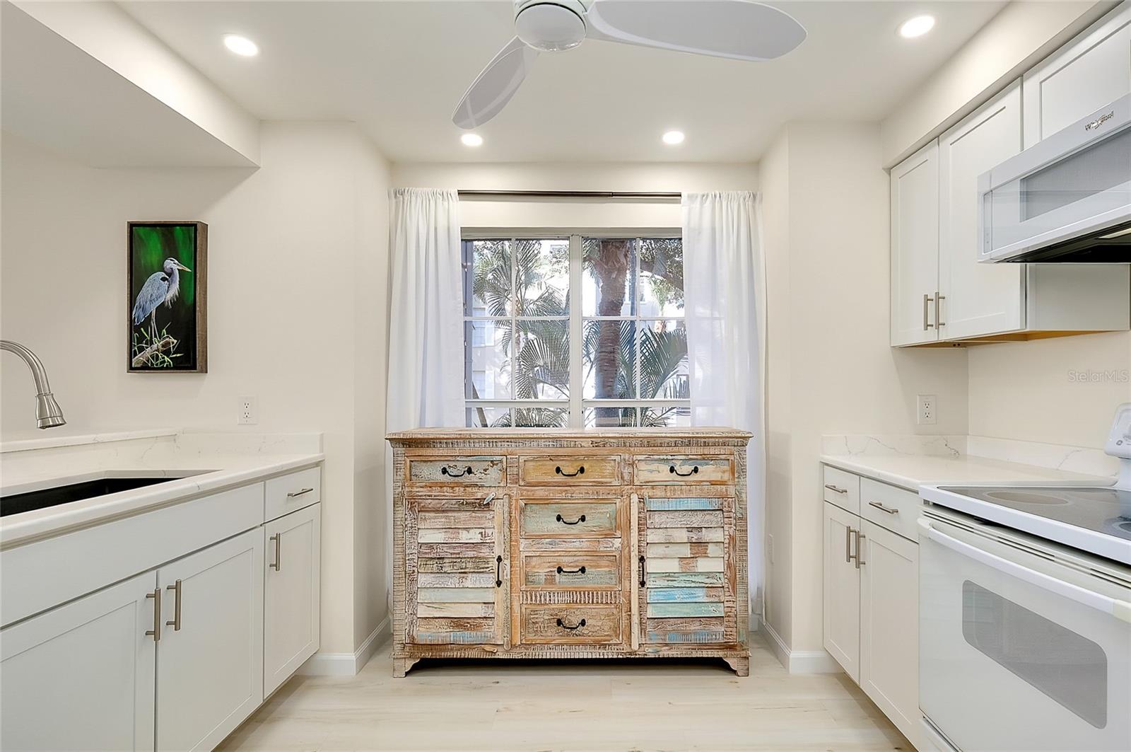 Image 14 of 90 For 929 Wexford Boulevard 929