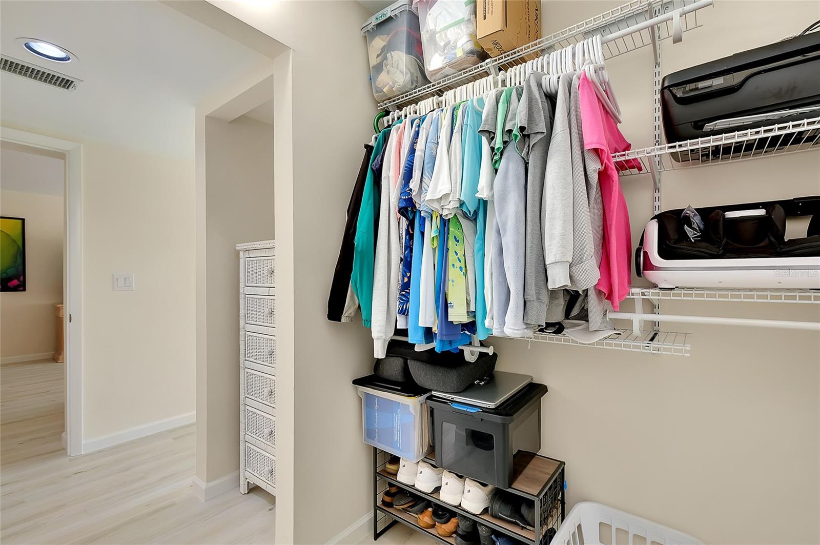 Image 41 of 90 For 929 Wexford Boulevard 929