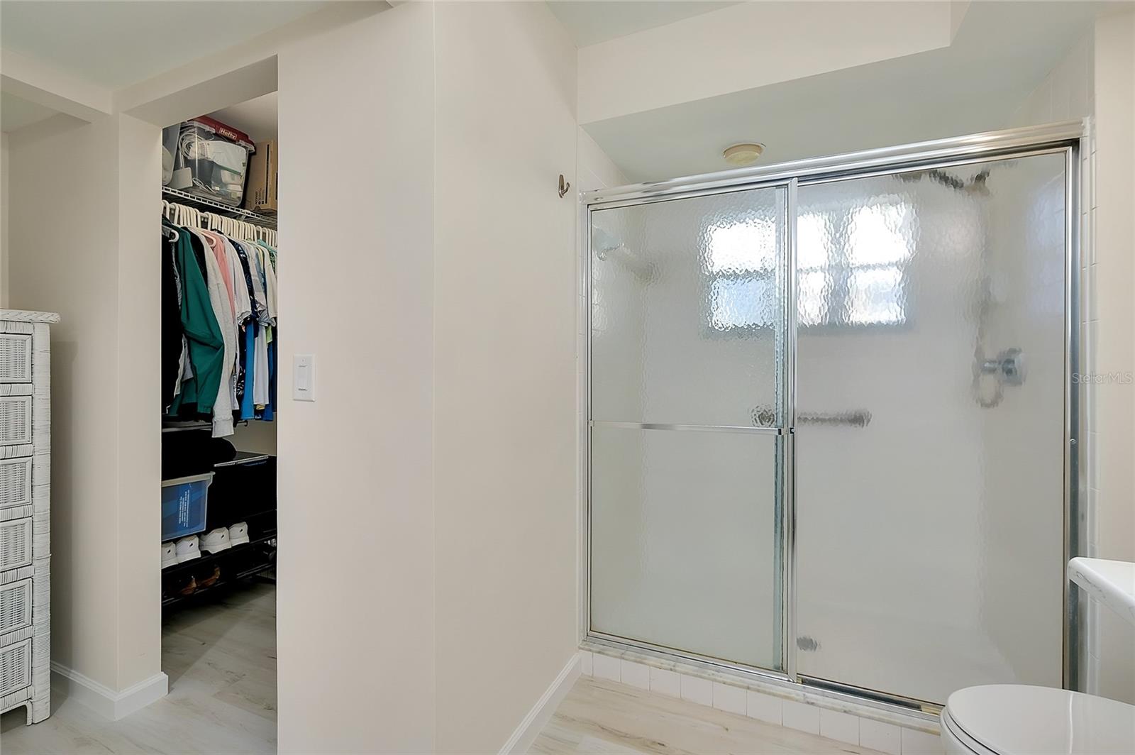 Image 45 of 90 For 929 Wexford Boulevard 929