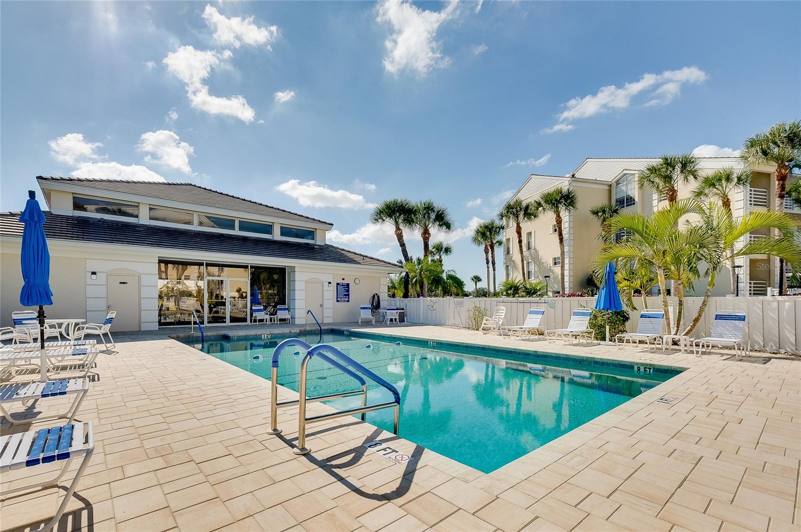 Image 68 of 90 For 929 Wexford Boulevard 929