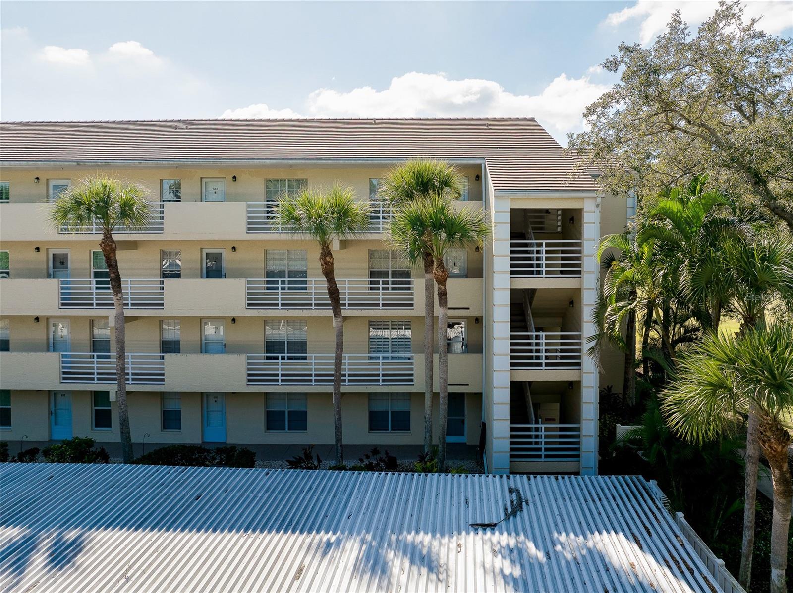 Image 82 of 90 For 929 Wexford Boulevard 929