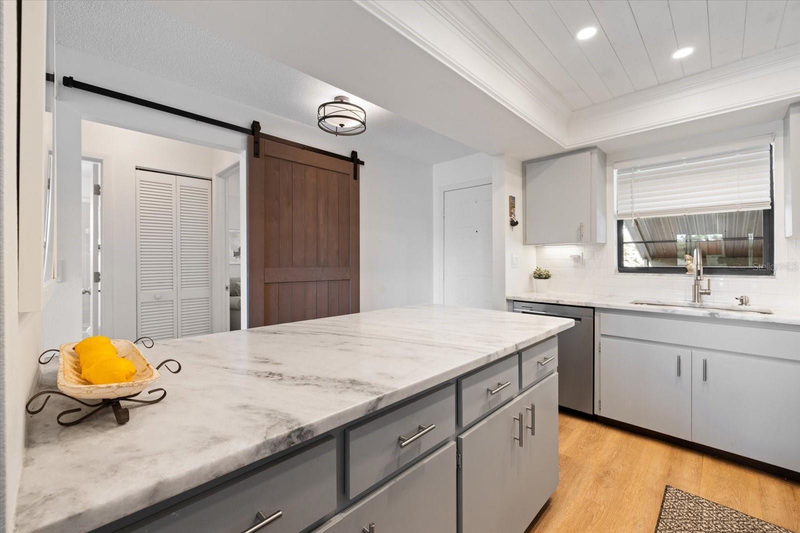 Image 12 of 57 For 925 Capri Isles Boulevard 4