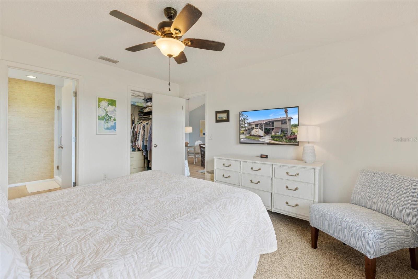 Image 16 of 57 For 925 Capri Isles Boulevard 4