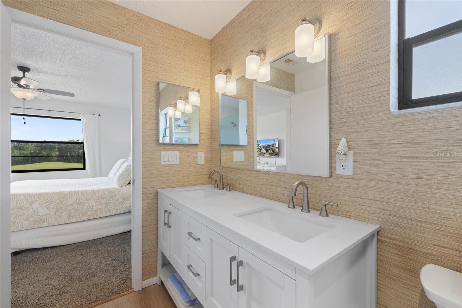 Image 19 of 57 For 925 Capri Isles Boulevard 4