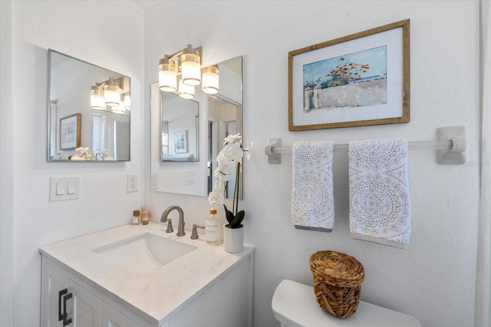 Image 26 of 57 For 925 Capri Isles Boulevard 4