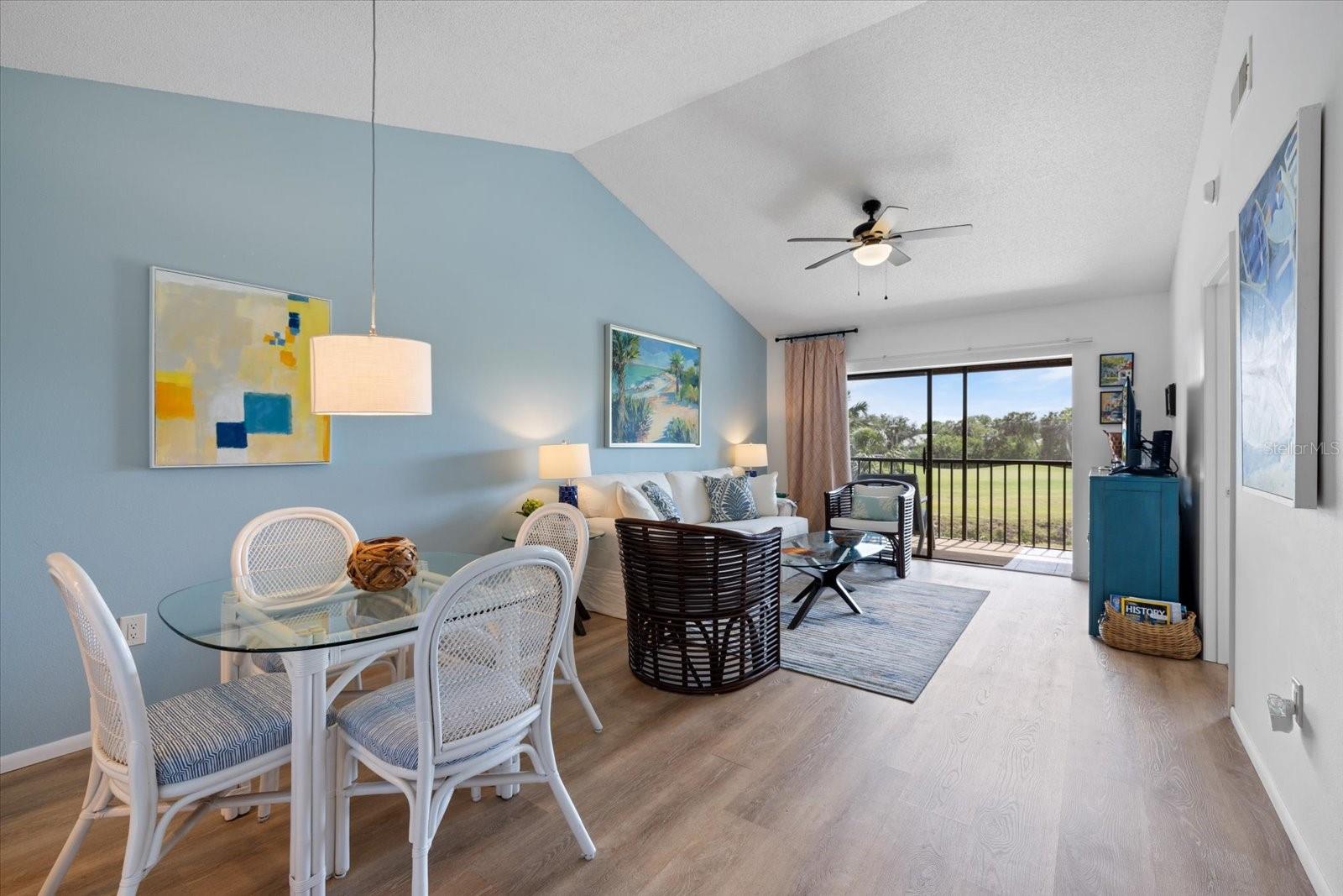 Image 4 of 57 For 925 Capri Isles Boulevard 4