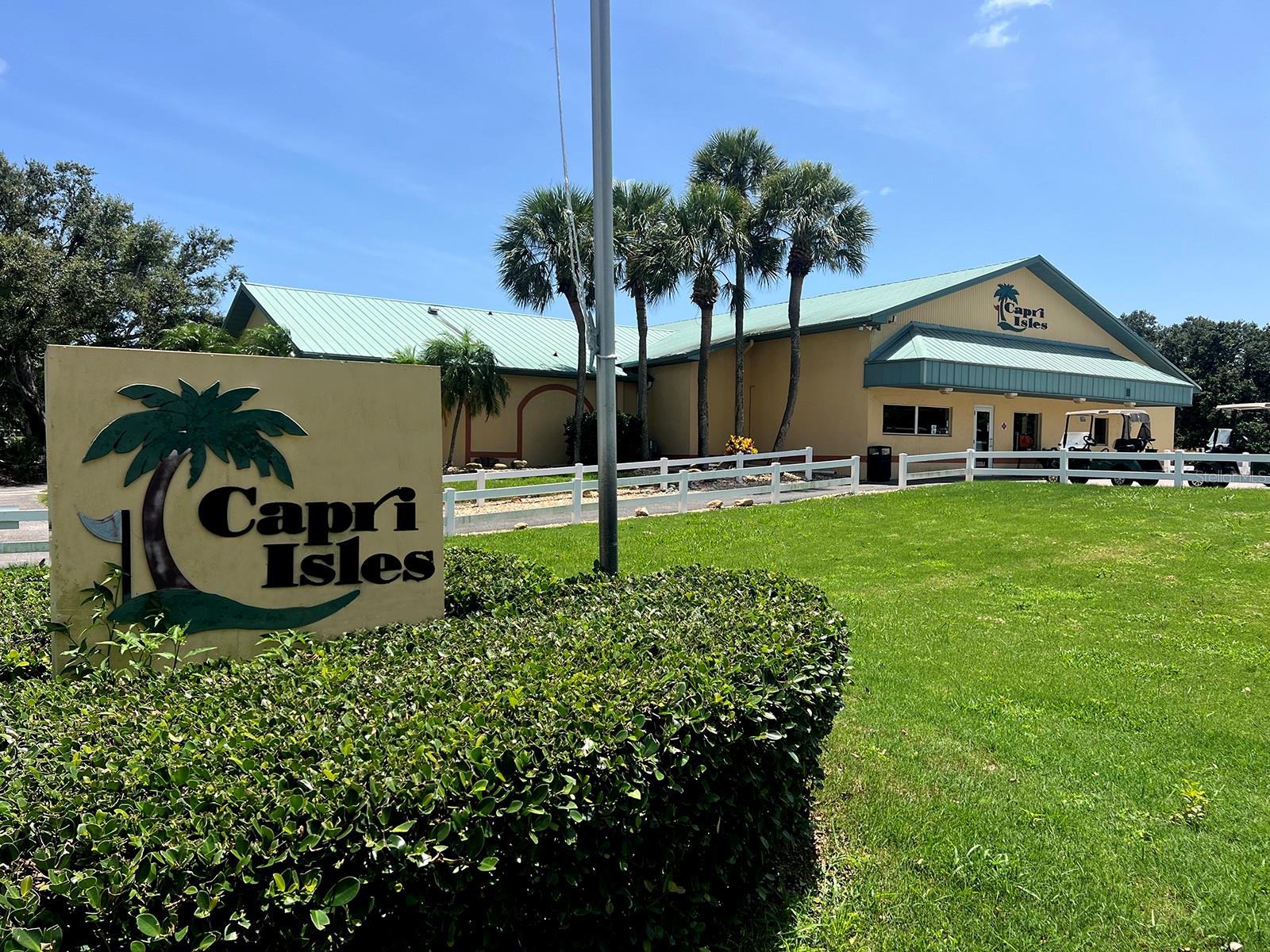 Image 46 of 57 For 925 Capri Isles Boulevard 4