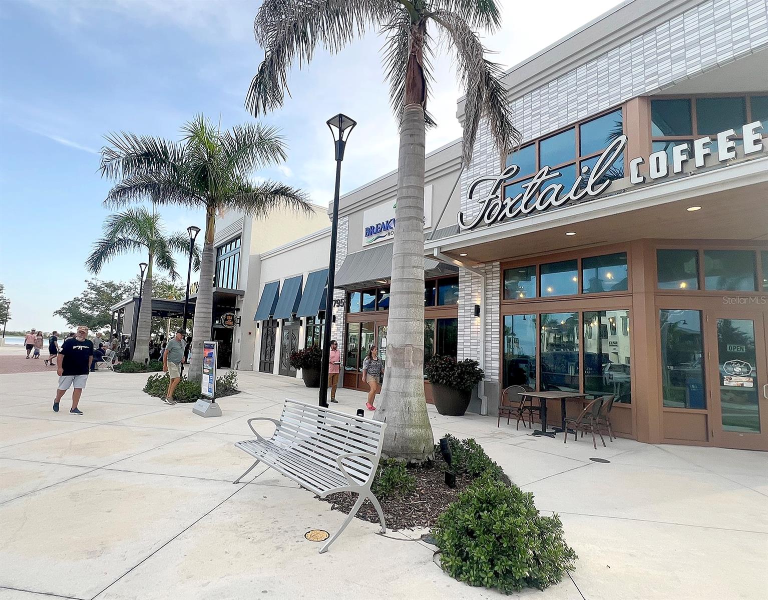 Image 54 of 57 For 925 Capri Isles Boulevard 4