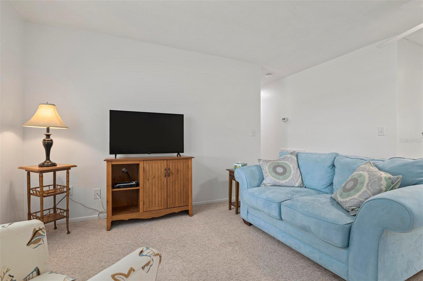 Image 5 of 33 For 1040 Cockrill Street