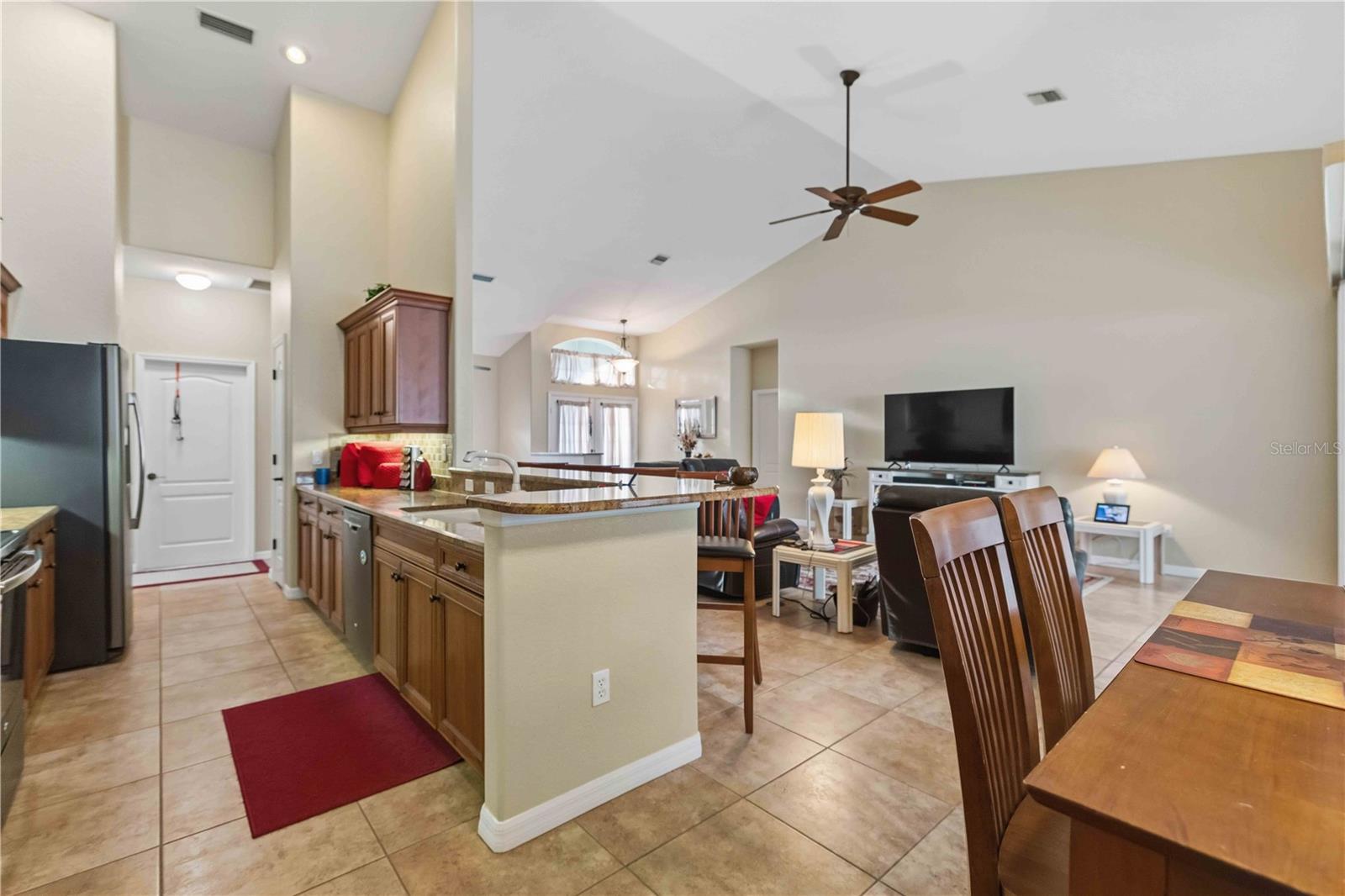 Image 16 of 86 For 22318 Wexford Boulevard 4