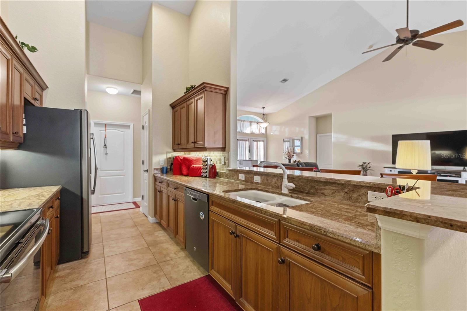 Image 19 of 86 For 22318 Wexford Boulevard 4