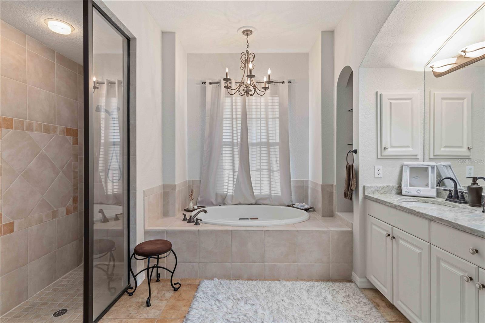 Image 32 of 86 For 22318 Wexford Boulevard 4