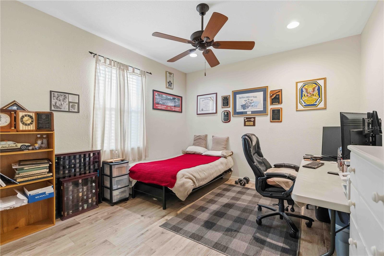 Image 34 of 86 For 22318 Wexford Boulevard 4