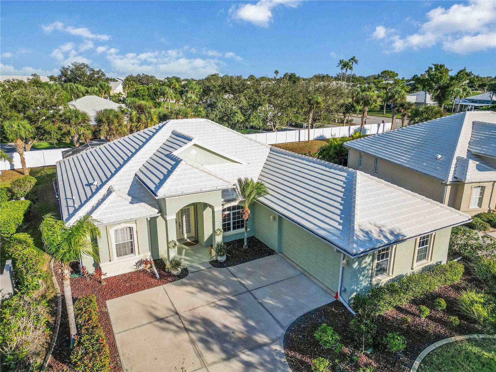 Image 6 of 86 For 22318 Wexford Boulevard 4