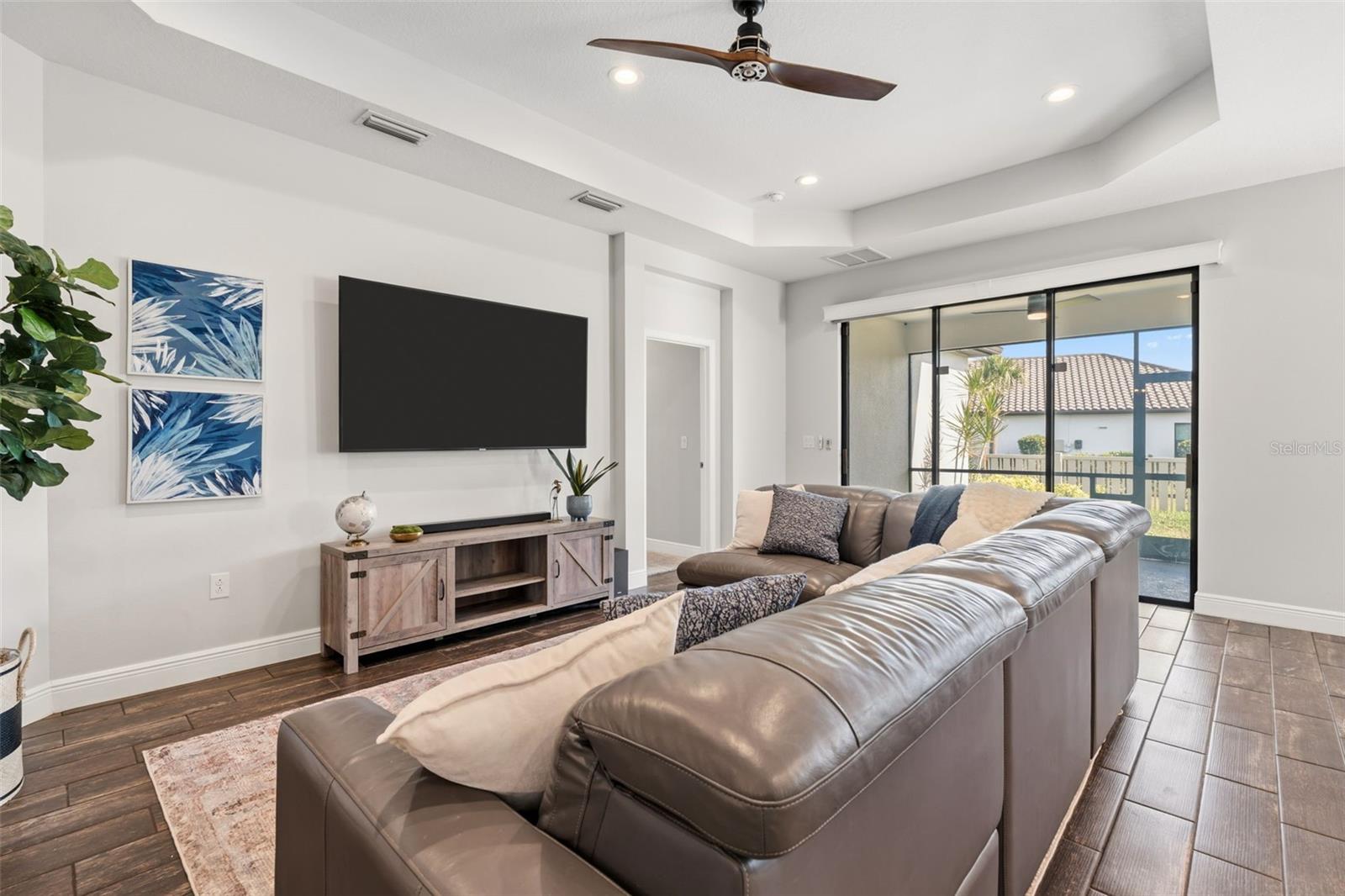 Image 12 of 74 For 200 Benedetto Court