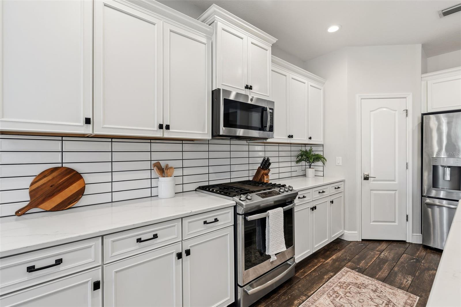 Image 19 of 74 For 200 Benedetto Court