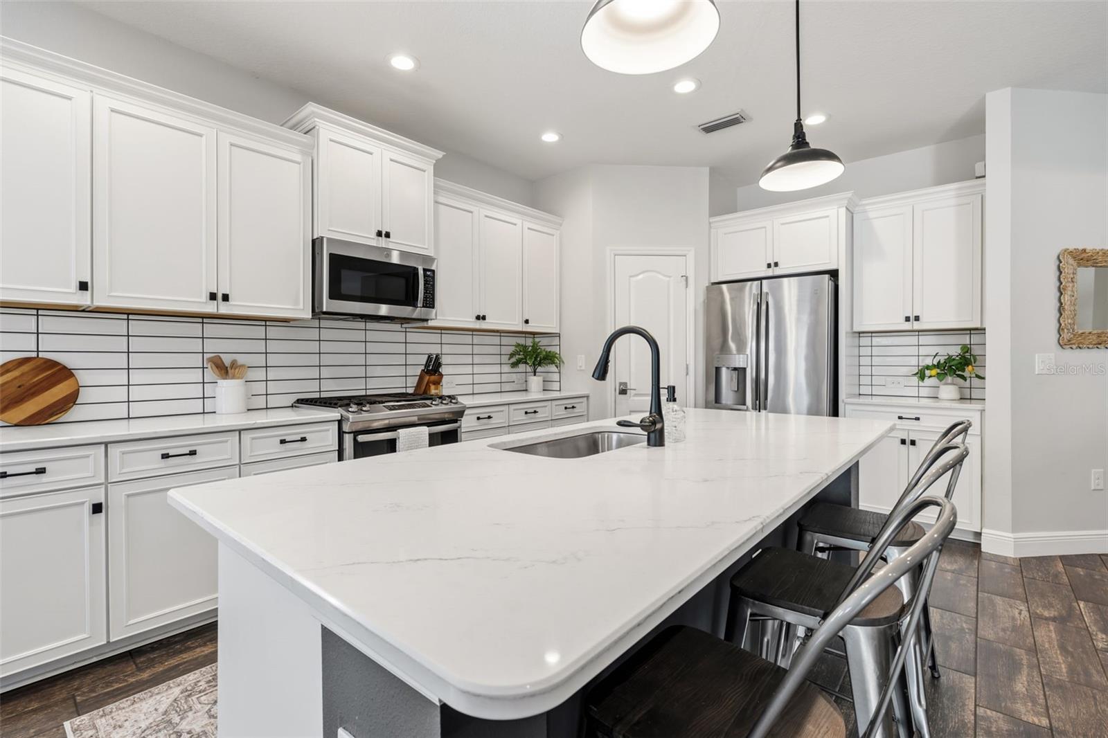 Image 20 of 74 For 200 Benedetto Court