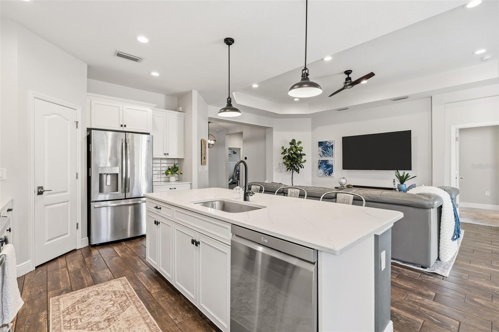 Image 22 of 74 For 200 Benedetto Court