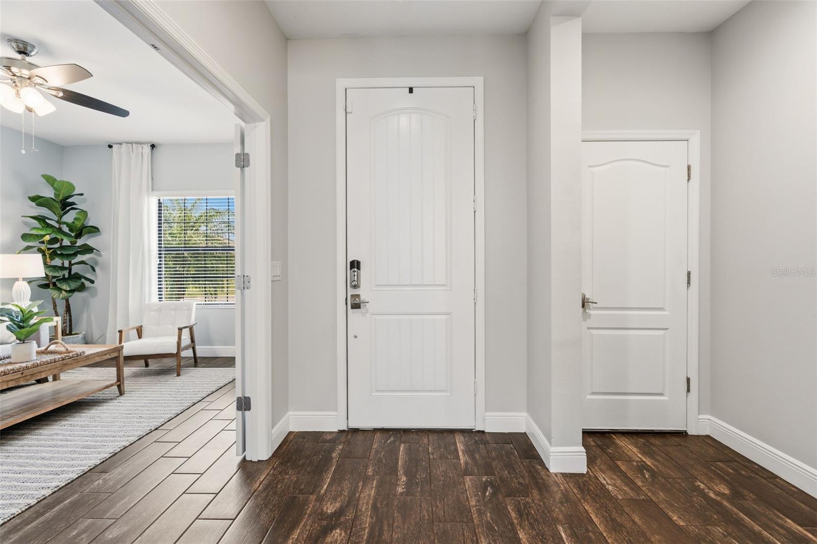 Image 5 of 74 For 200 Benedetto Court