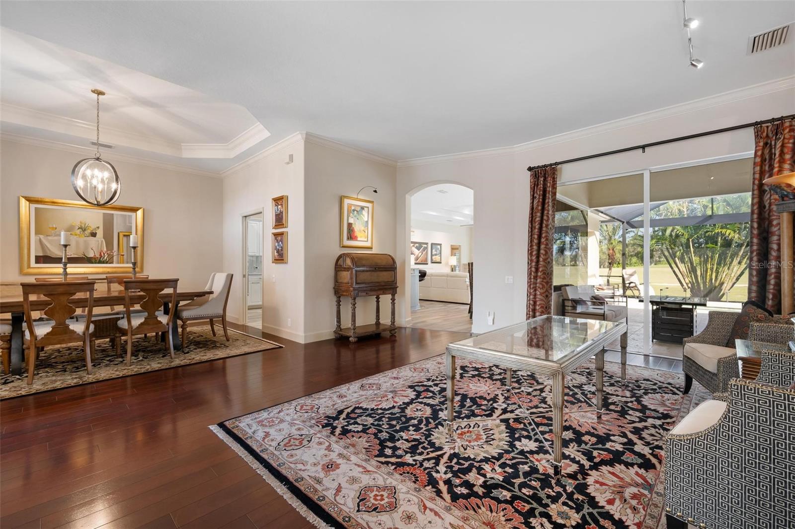 Image 12 of 81 For 824 Adonis Place