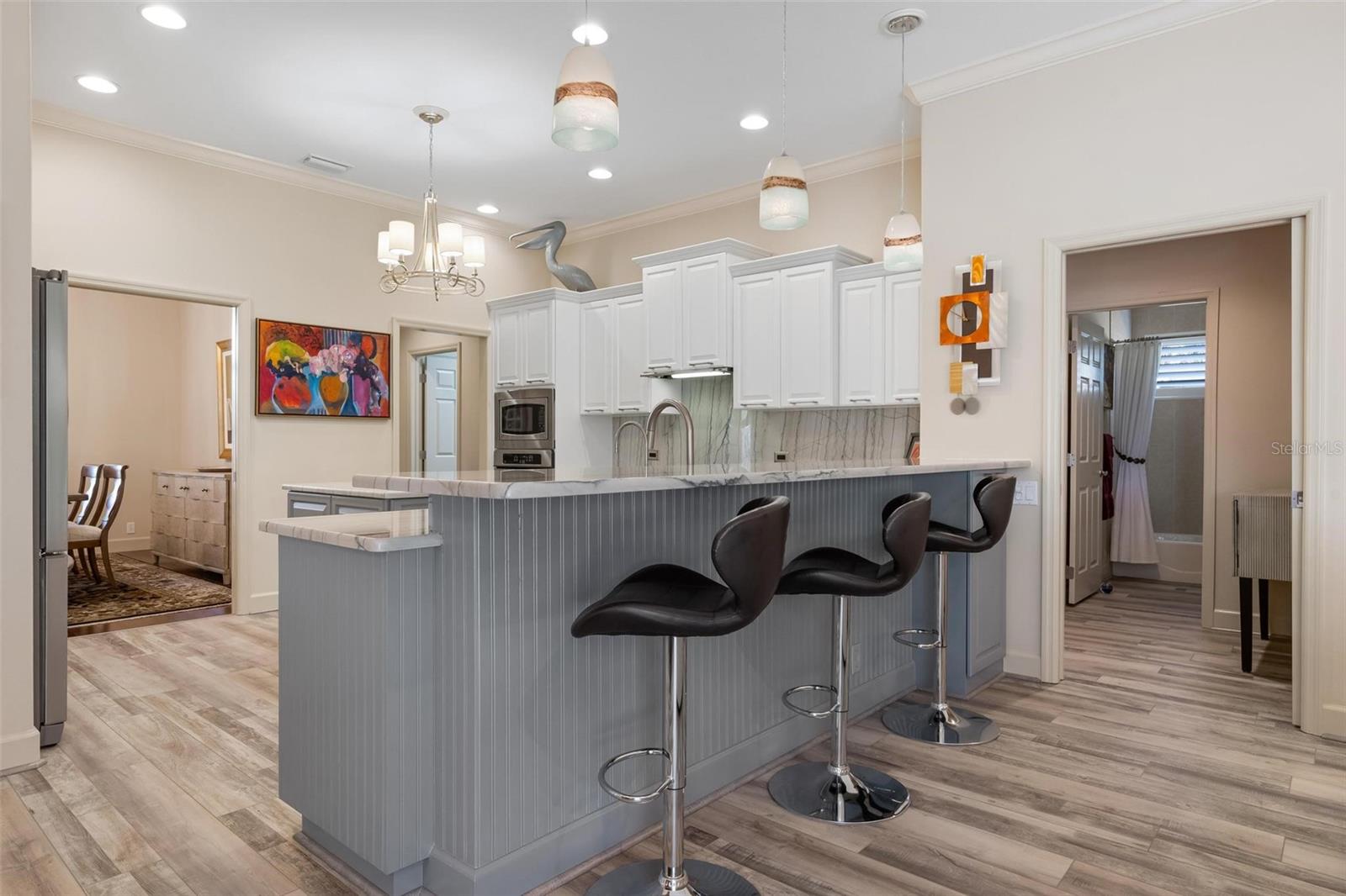 Image 20 of 81 For 824 Adonis Place