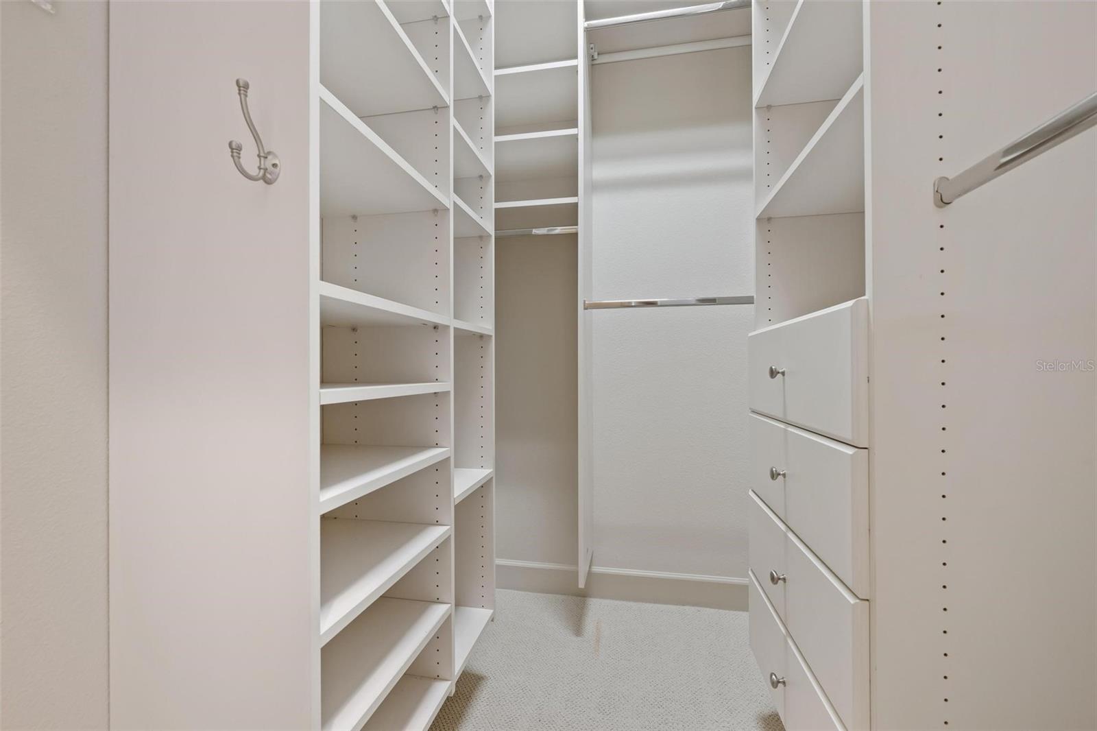 Image 32 of 81 For 824 Adonis Place