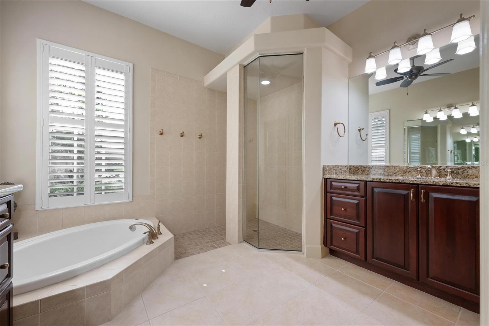 Image 35 of 81 For 824 Adonis Place