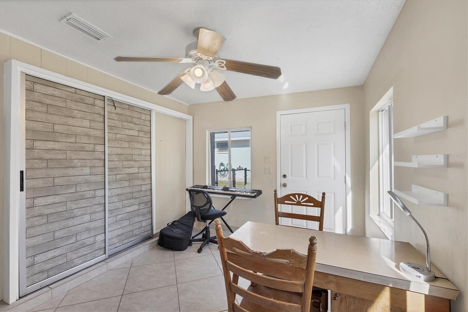 Image 14 of 32 For 3496 Winona Street