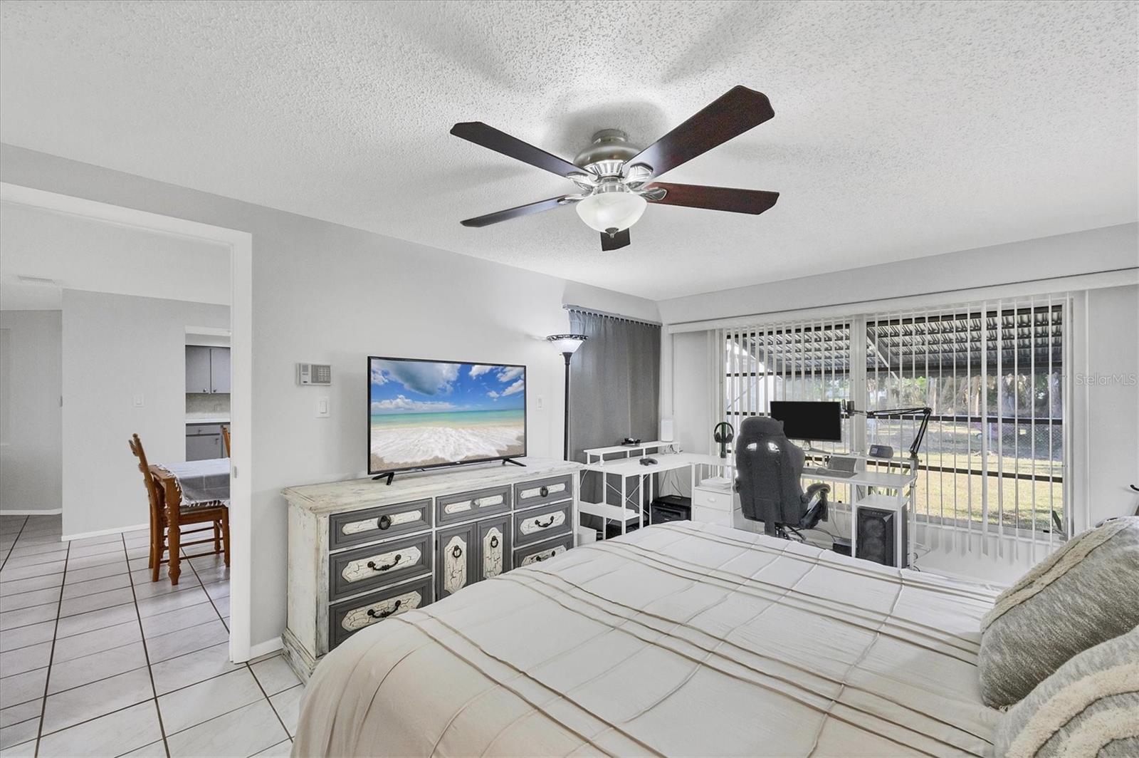 Image 18 of 32 For 3496 Winona Street