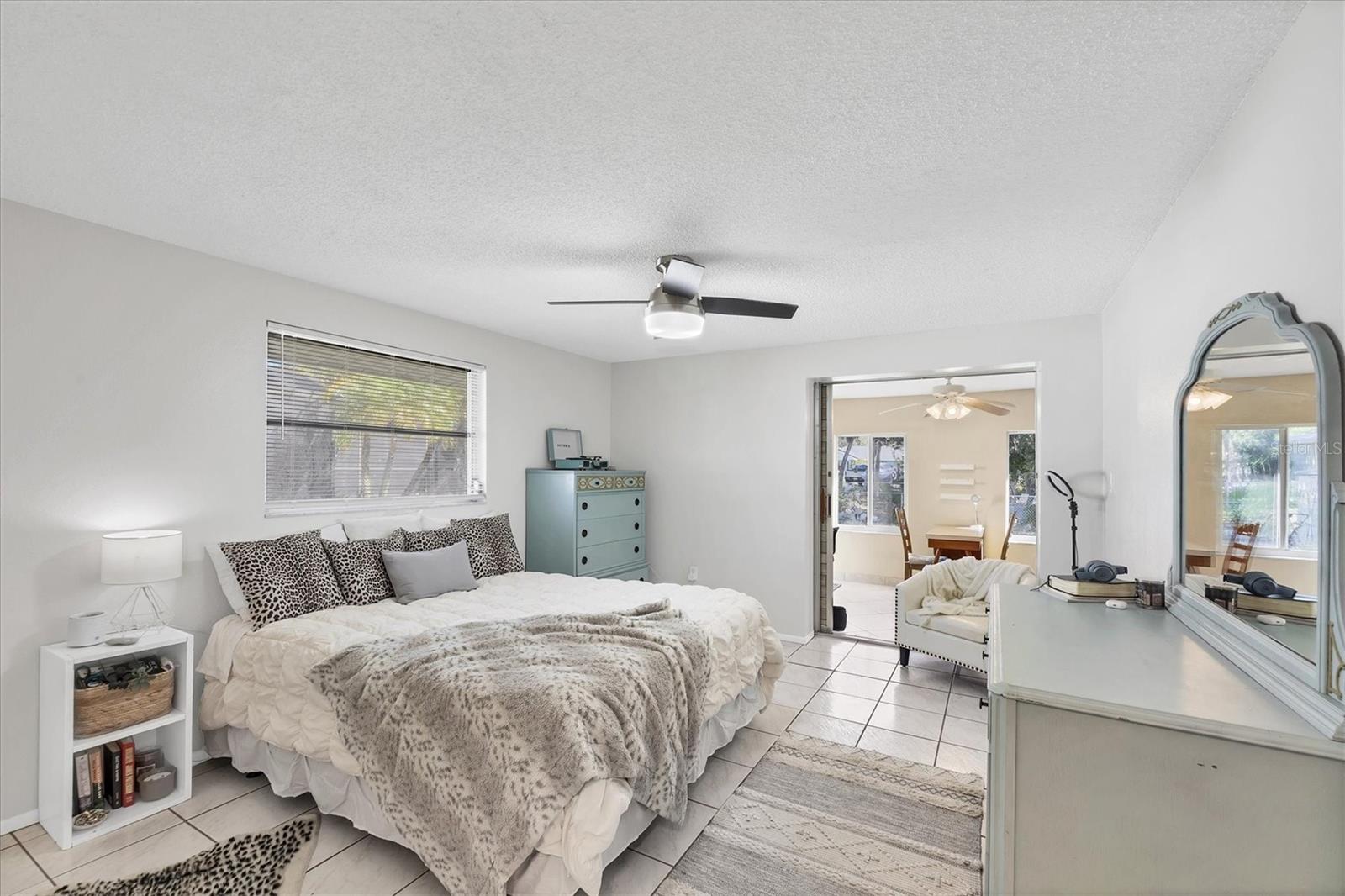 Image 23 of 32 For 3496 Winona Street