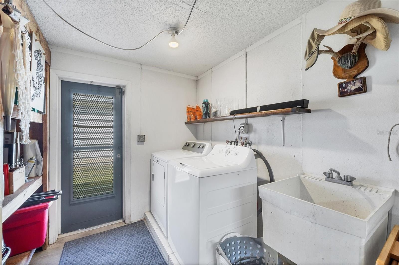 Image 29 of 32 For 3496 Winona Street