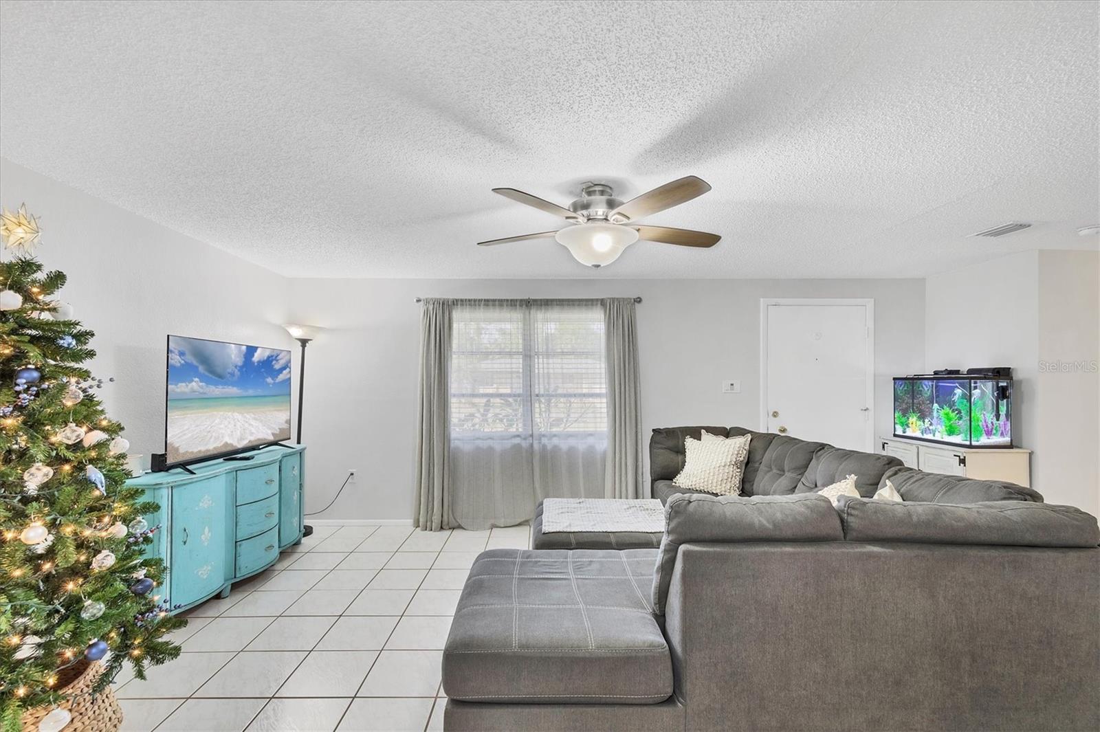 Image 6 of 32 For 3496 Winona Street