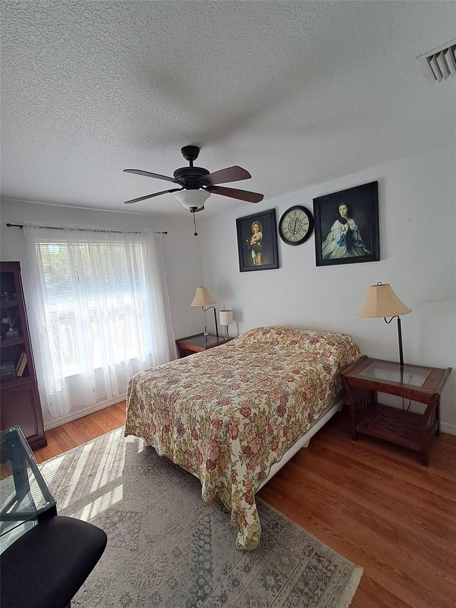 Image 20 of 46 For 15113 Gulistan Avenue