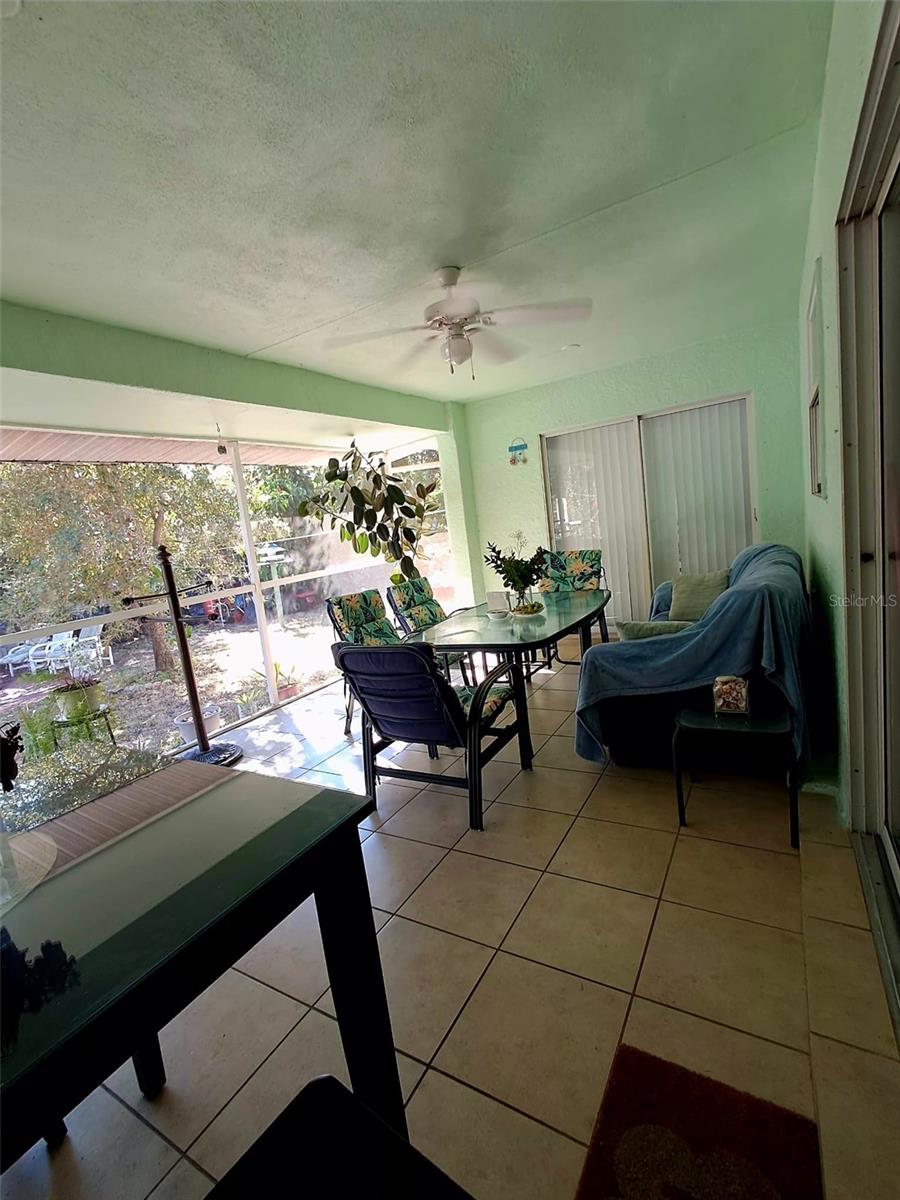 Image 22 of 46 For 15113 Gulistan Avenue