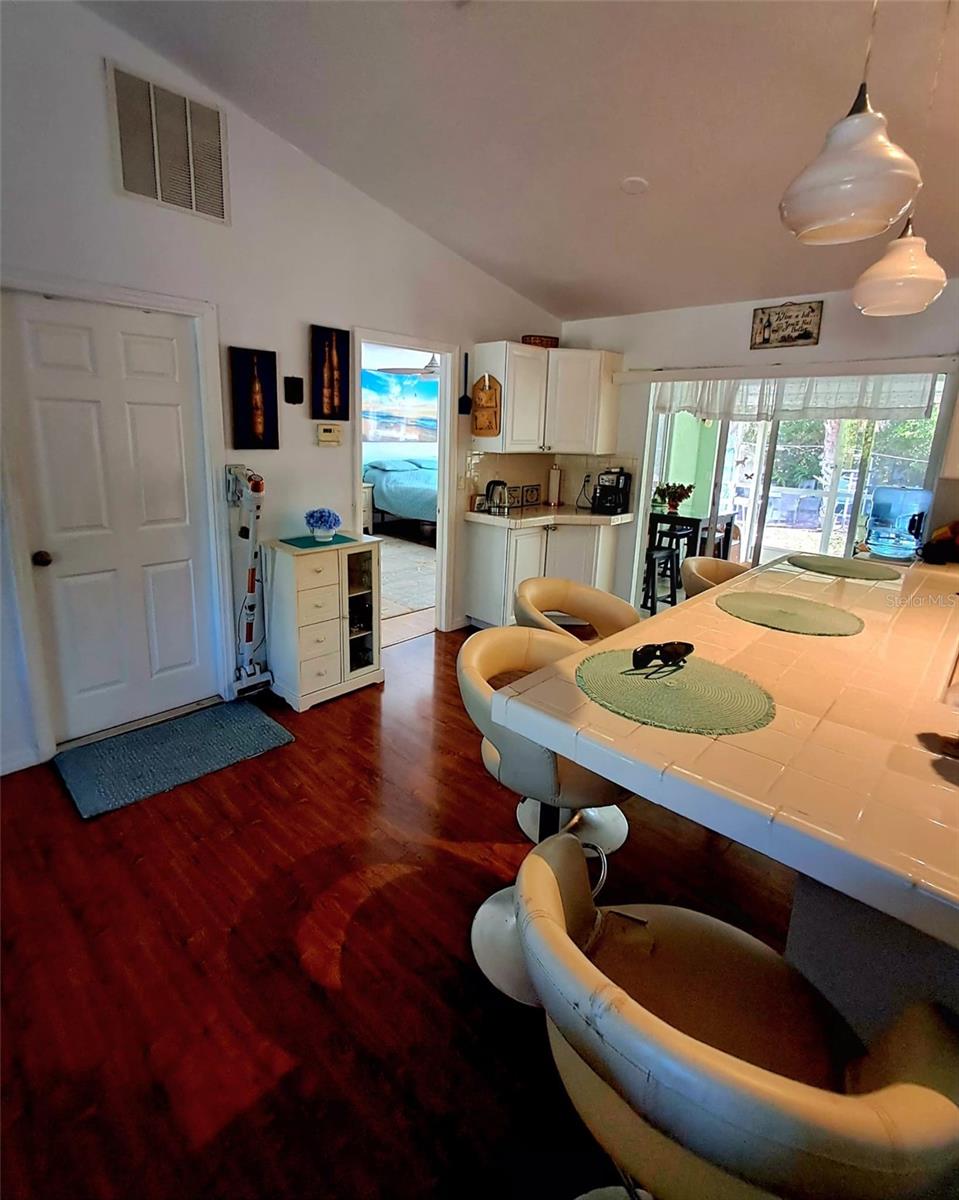 Image 25 of 46 For 15113 Gulistan Avenue