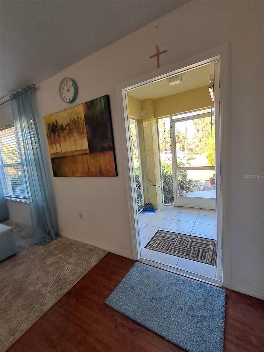 Image 35 of 46 For 15113 Gulistan Avenue