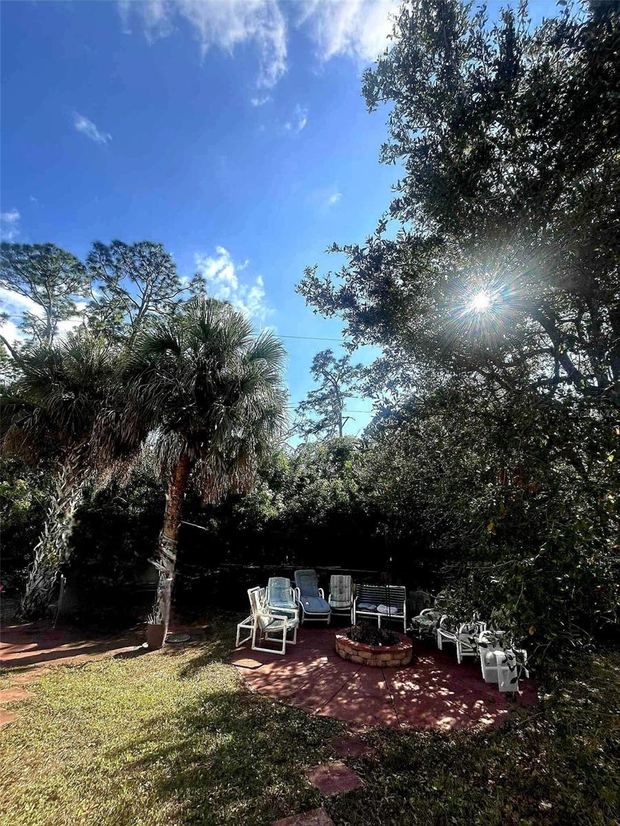 Image 42 of 46 For 15113 Gulistan Avenue