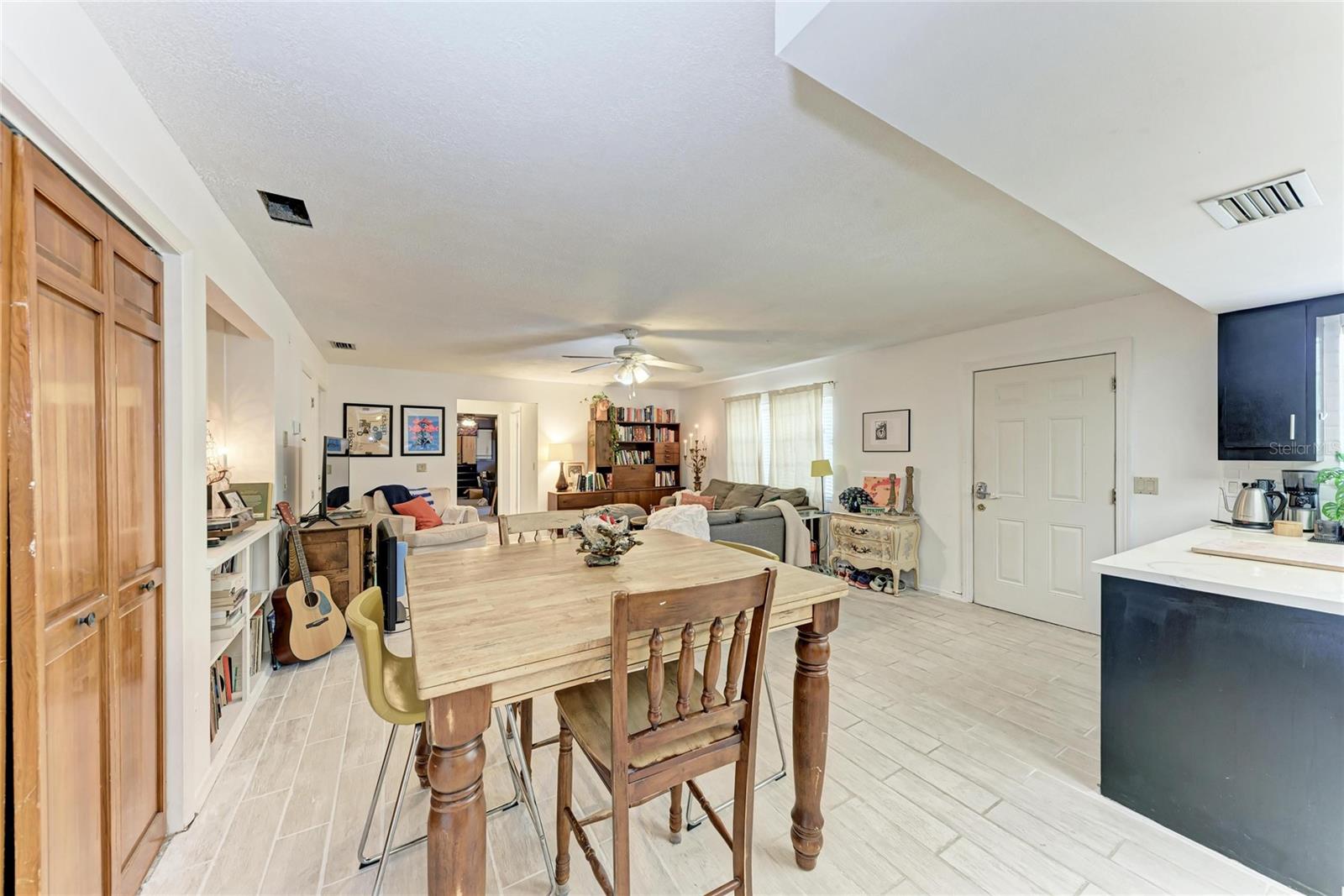 Image 42 of 88 For 1499 17th Street W