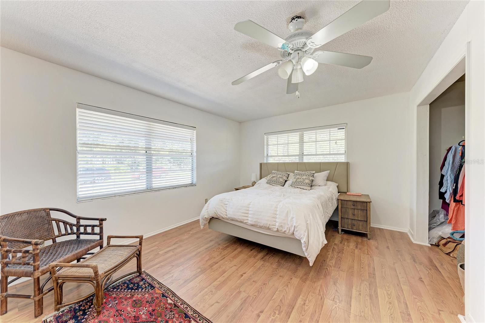 Image 44 of 88 For 1499 17th Street W