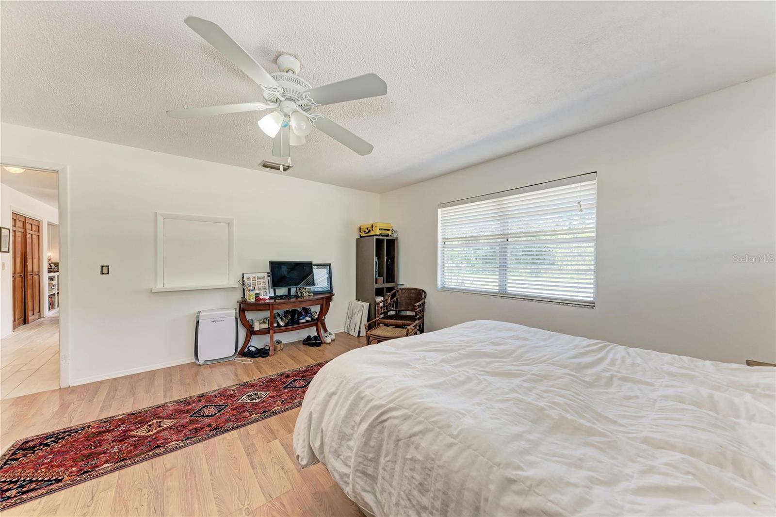 Image 45 of 88 For 1499 17th Street W