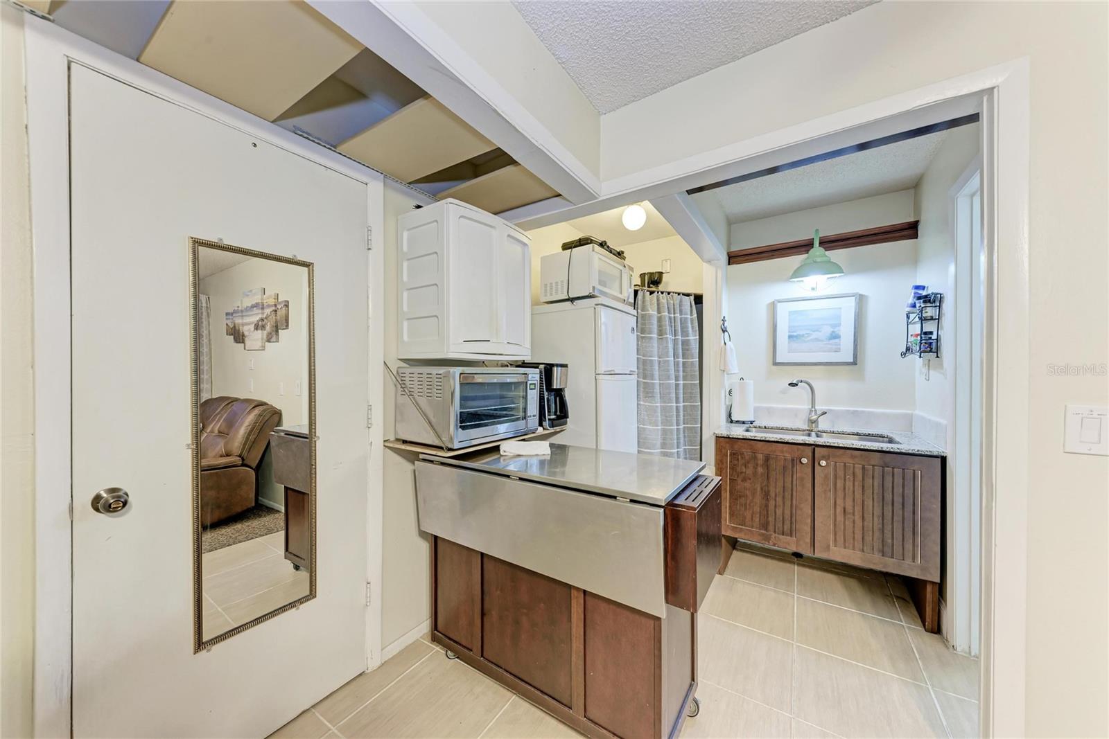 Image 57 of 88 For 1499 17th Street W