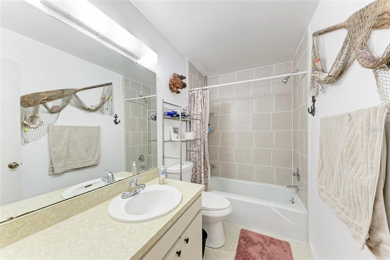 Image 58 of 88 For 1499 17th Street W