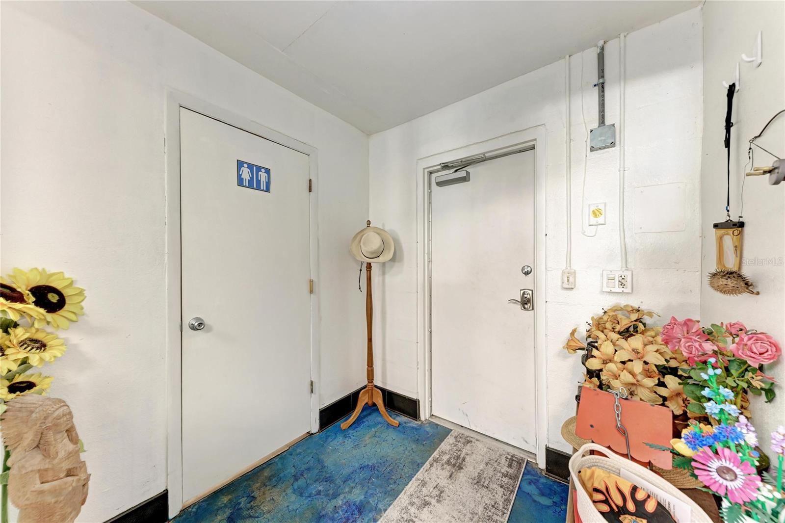 Image 60 of 88 For 1499 17th Street W