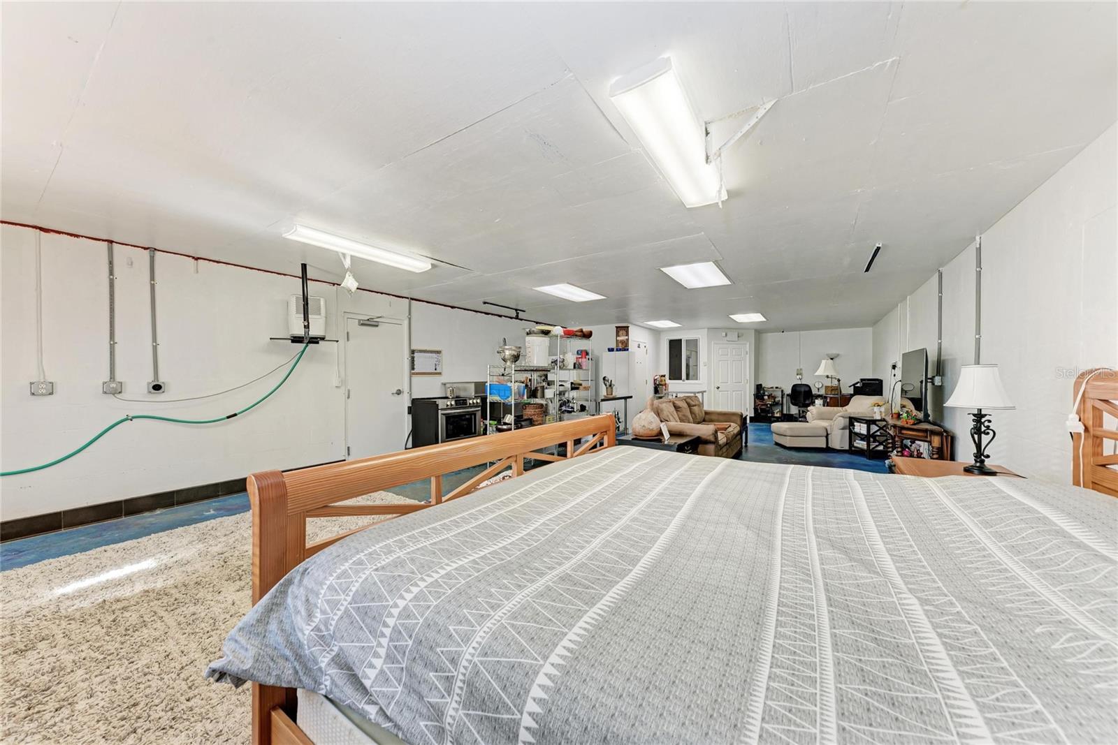 Image 70 of 88 For 1499 17th Street W