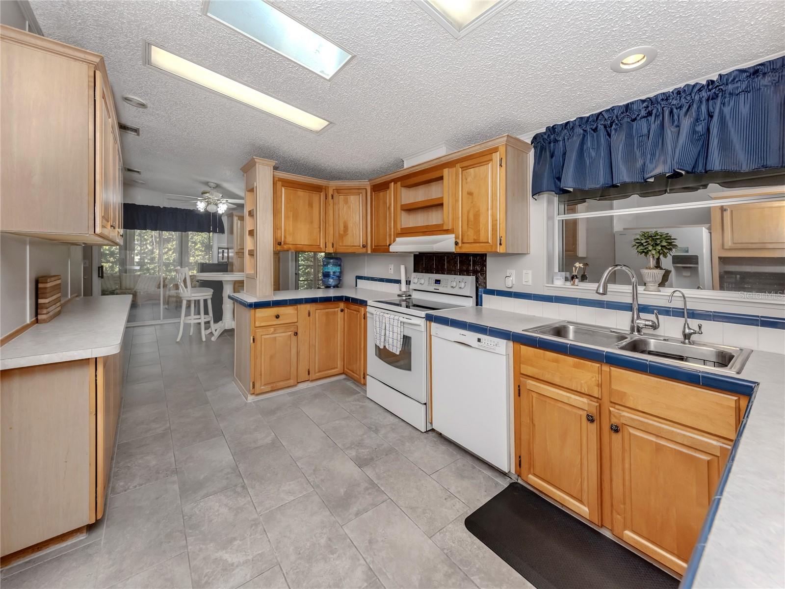 Image 14 of 47 For 236 Natures Way