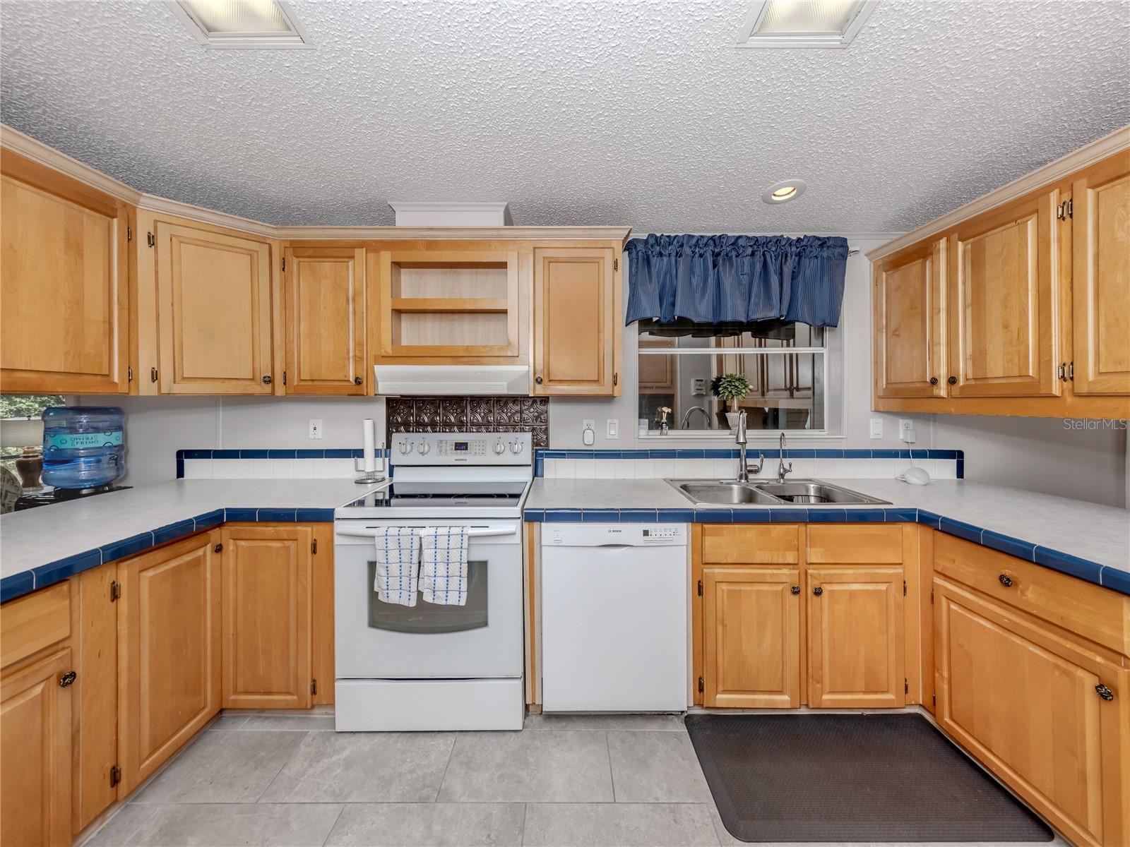 Image 15 of 47 For 236 Natures Way