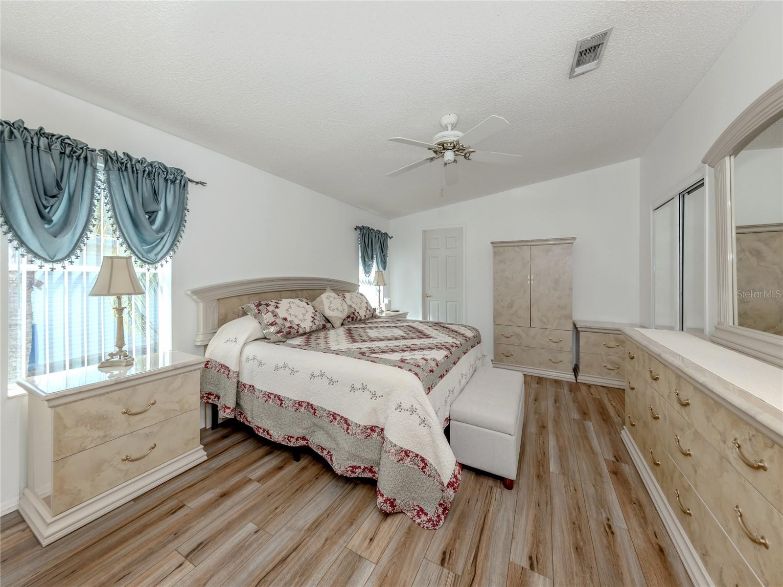 Image 22 of 47 For 236 Natures Way