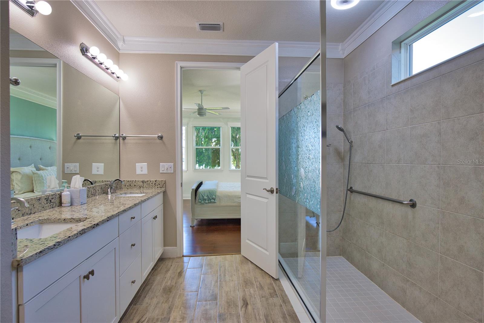 Image 44 of 66 For 11689 Tapestry Lane