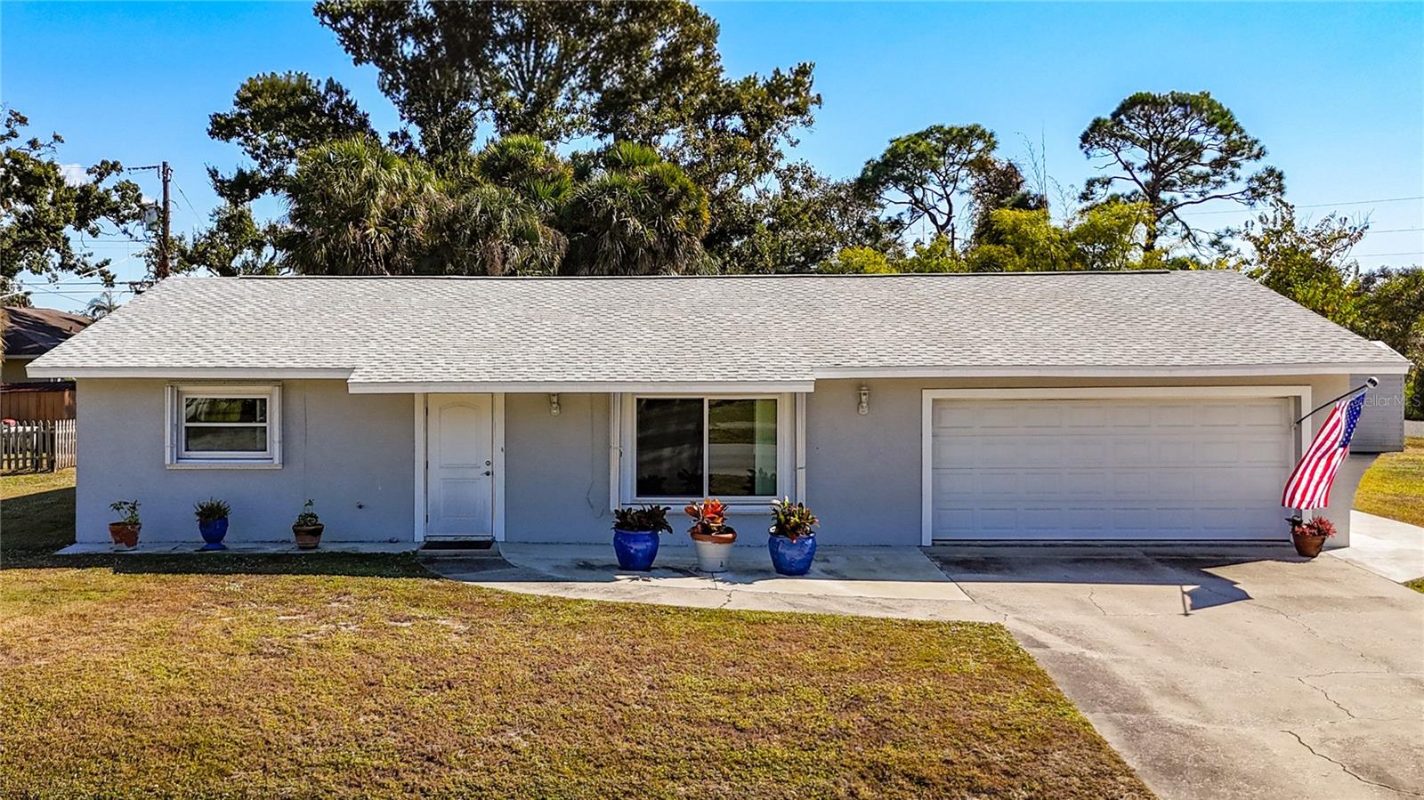 Details for 595 Seminole Drive, VENICE, FL 34293
