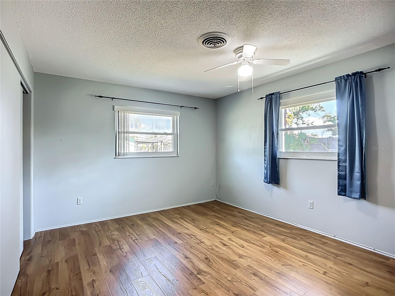 Image 17 of 33 For 595 Seminole Drive